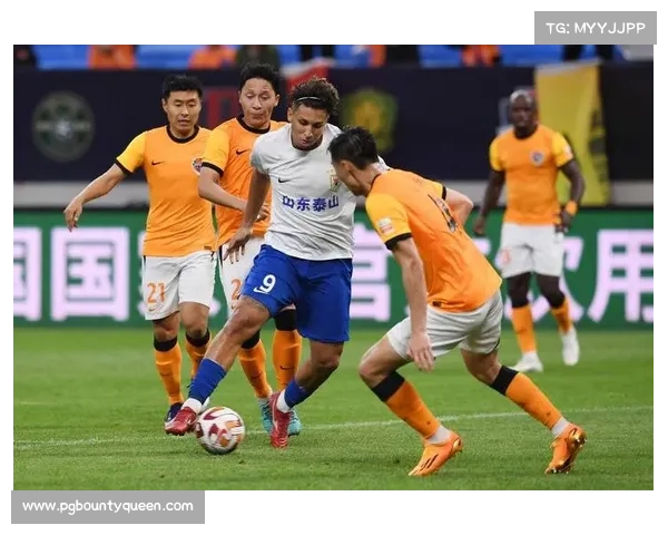山东泰山1-1战平青岛海牛 费莱尼头球救主力保主场平局